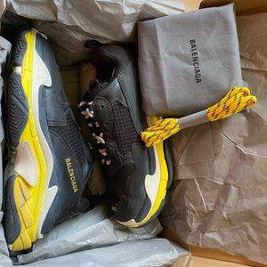 BALENCIAGA TRIPLE S SNEAKERS